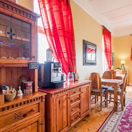 Alte Villa Boutique Hotel Lüderitz Extérieur photo