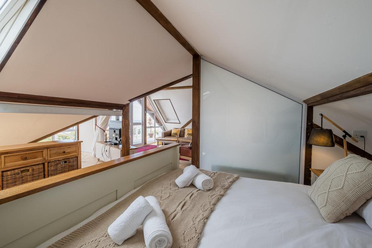 Alte Villa Boutique Hotel Lüderitz Extérieur photo