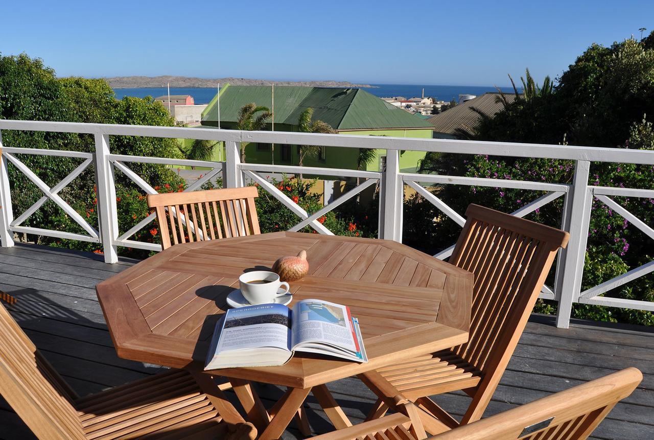 Alte Villa Boutique Hotel Lüderitz Extérieur photo