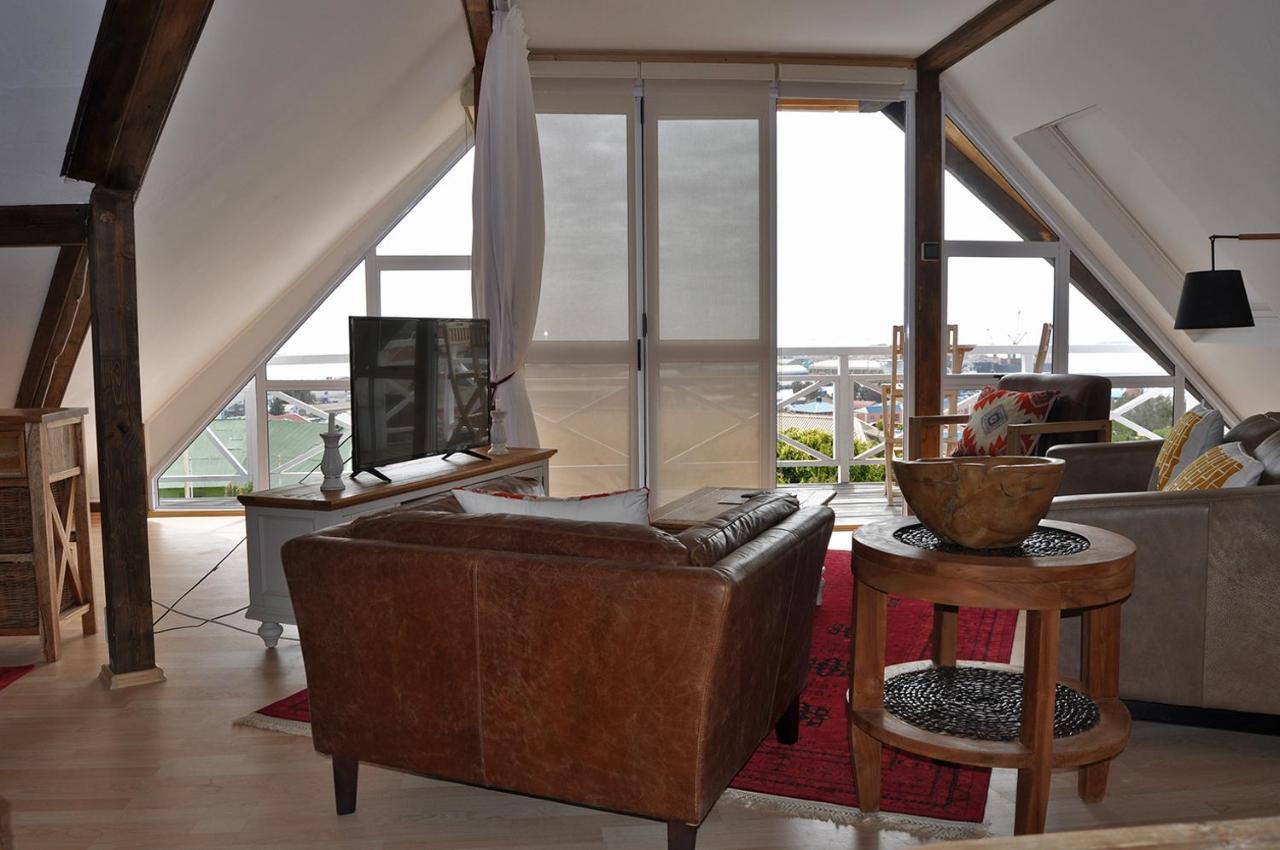 Alte Villa Boutique Hotel Lüderitz Extérieur photo