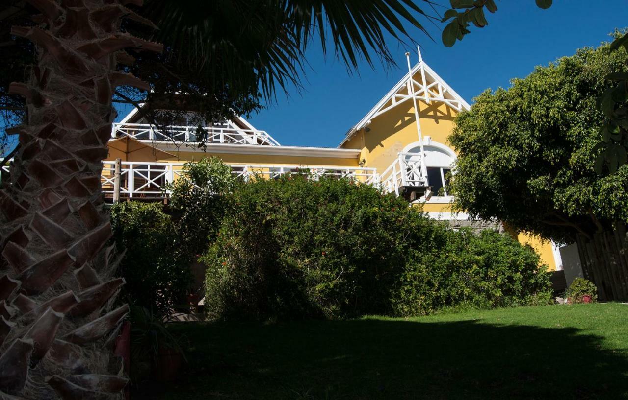 Alte Villa Boutique Hotel Lüderitz Extérieur photo
